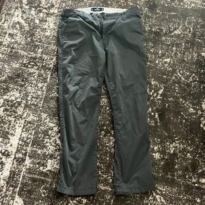 Hollister Slim Straight Chino’s. Size 33x32